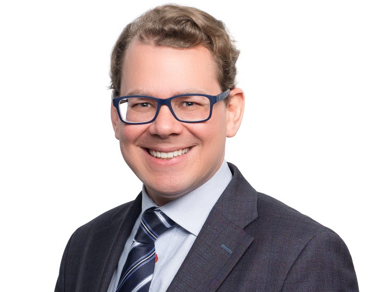 Rony Taxell - Senior Private Banker Rony Taxell