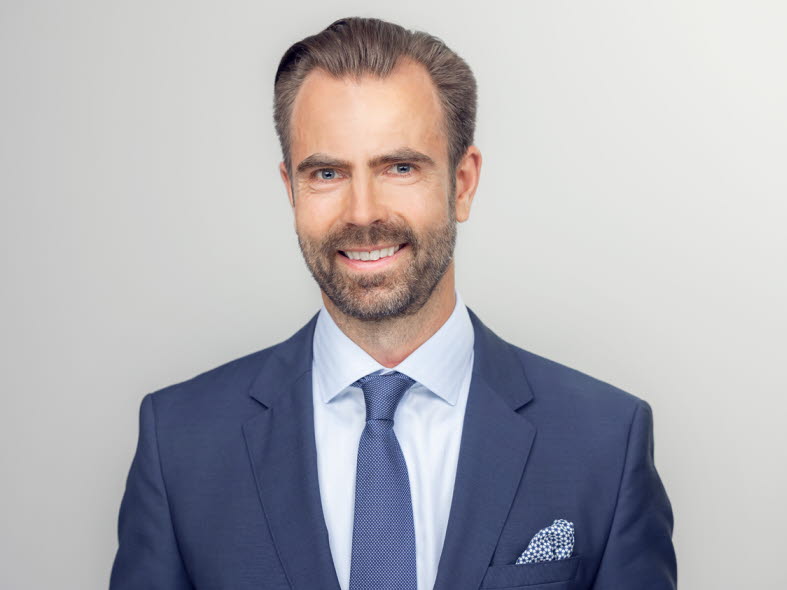 Turo Brunou - Client Associate Turo Brunou