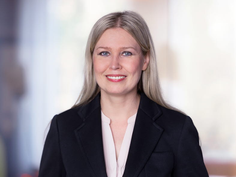 Linnea Peltomäki - Senior Private Banker Linnea Peltomäki